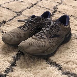 Men’s Brooks Running Shoe